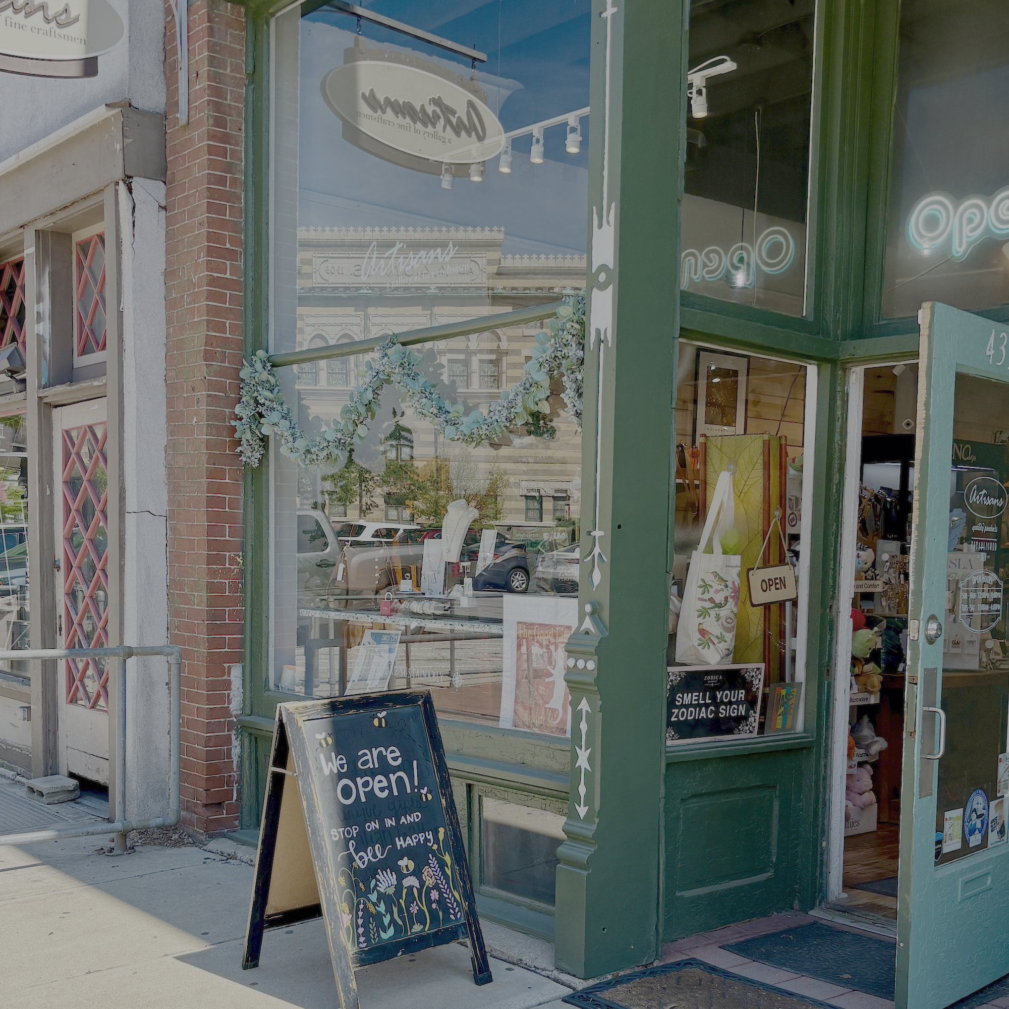 Artisans boutique gift gallery